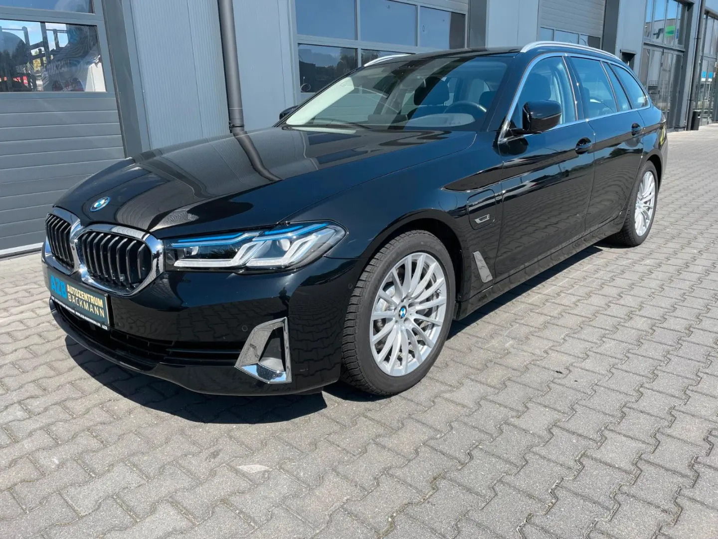 530e TOURING LUXURYLINE HUD PANO LASER SURROUND