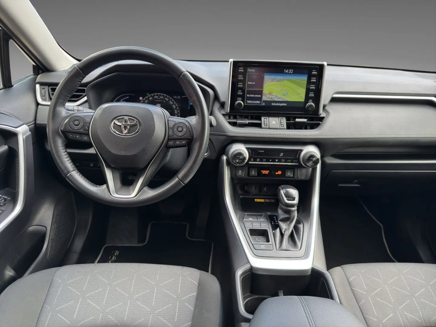 RAV 4 Hybrid 4x2 Team Deutschland 2.5 Navi LED A