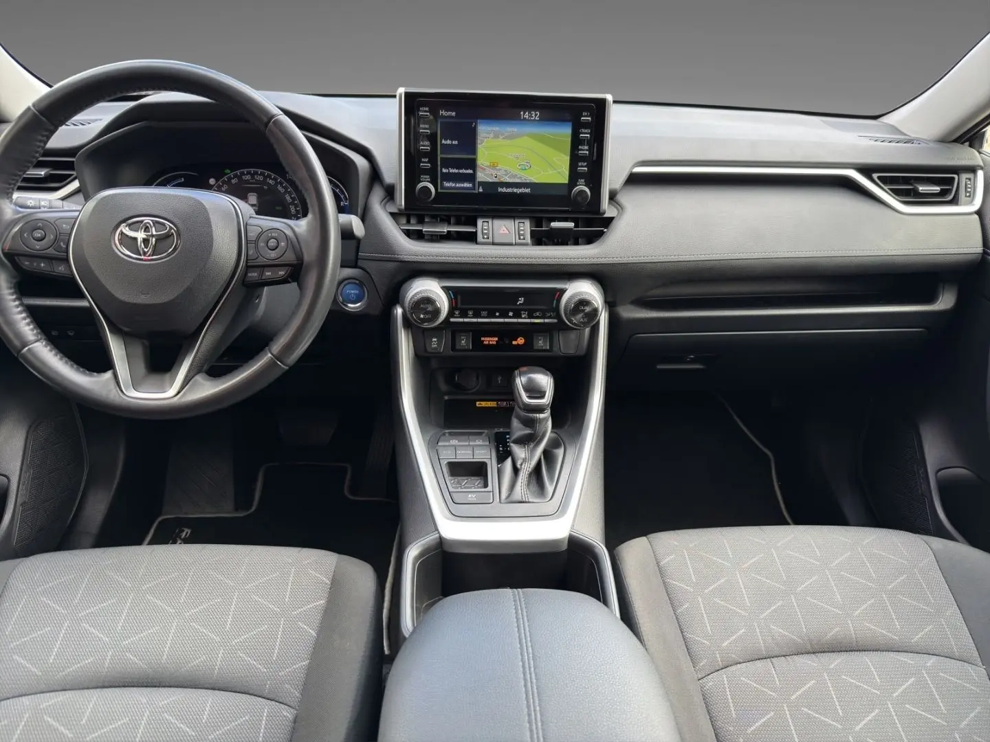 RAV 4 Hybrid 4x2 Team Deutschland 2.5 Navi LED A