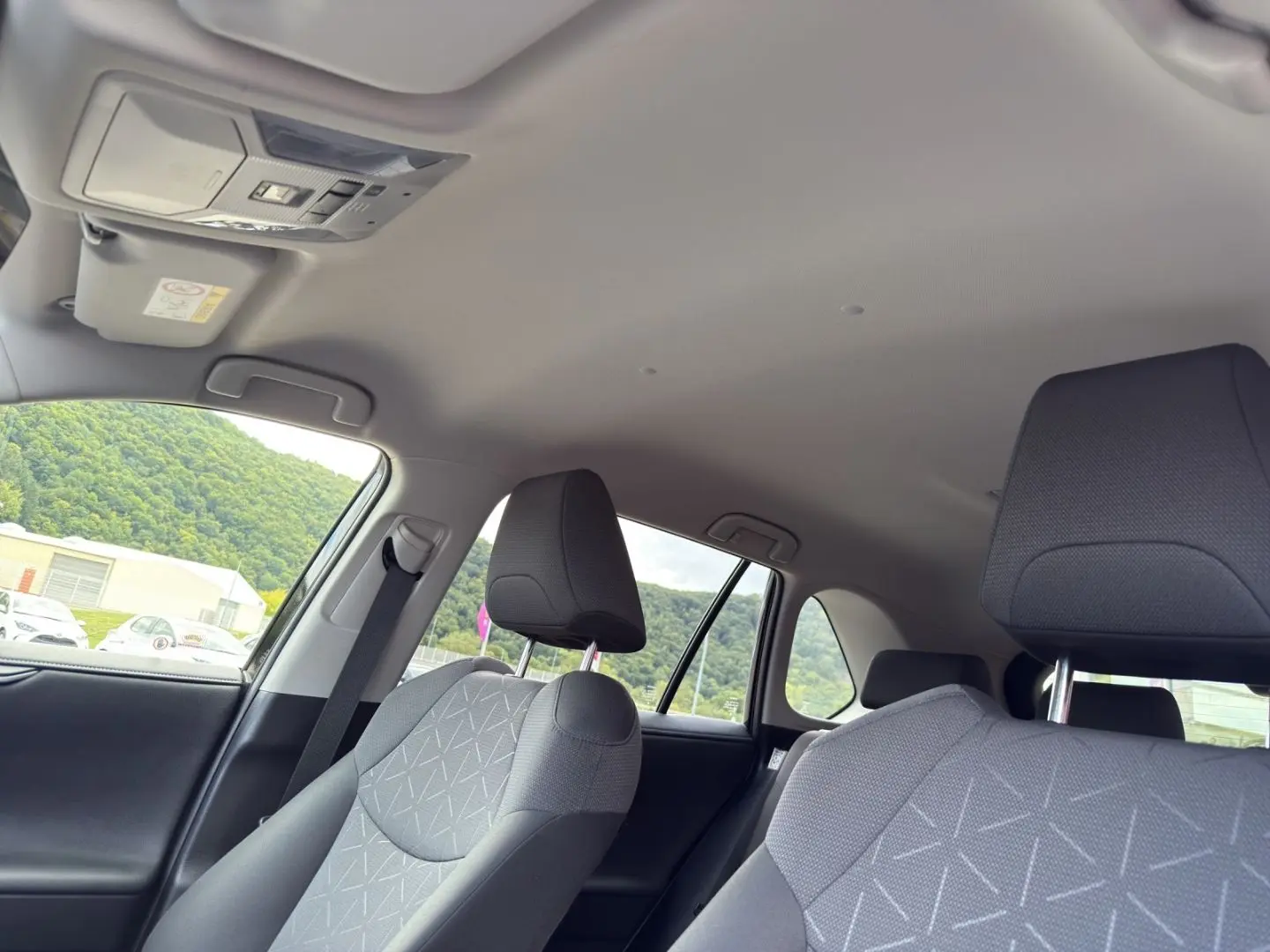 RAV 4 Hybrid 4x2 Team Deutschland 2.5 Navi LED A