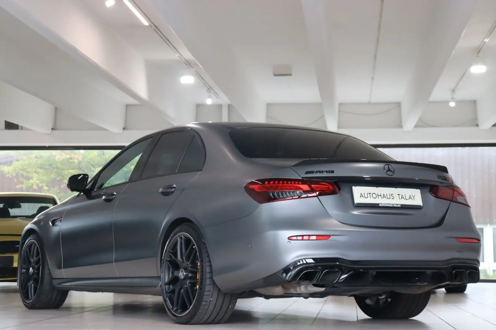 E 63 S AMG Lim. *Pano*HUD*Carbn1+2*Night*BURM*