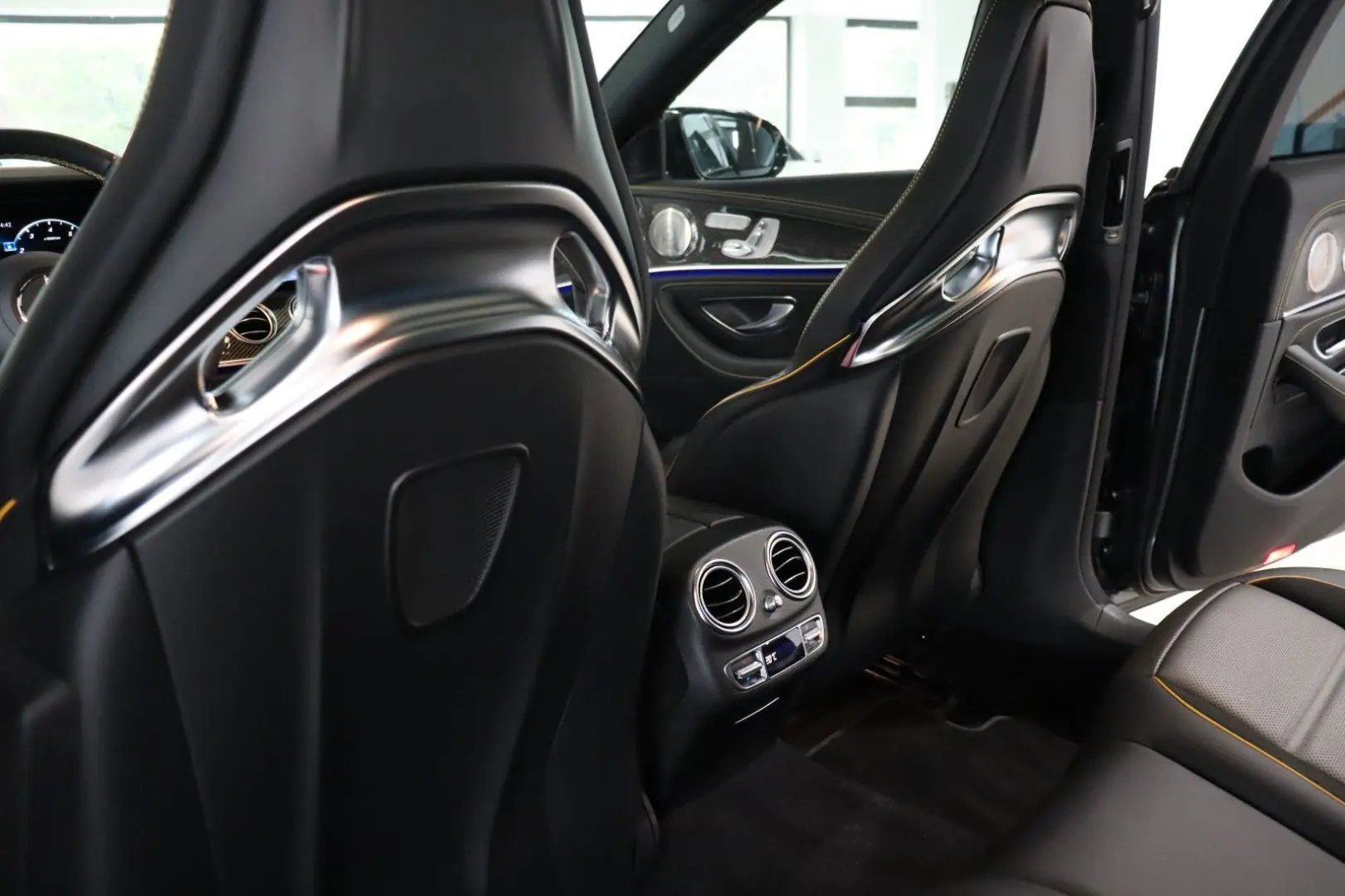 E 63 S AMG Lim. *Pano*HUD*Carbn1+2*Night*BURM*