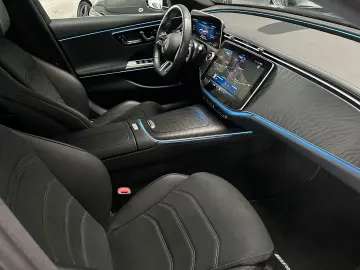 E 300 T e AMG AIRMATIC-DISTRONIC-AHK-PANORAMA SD