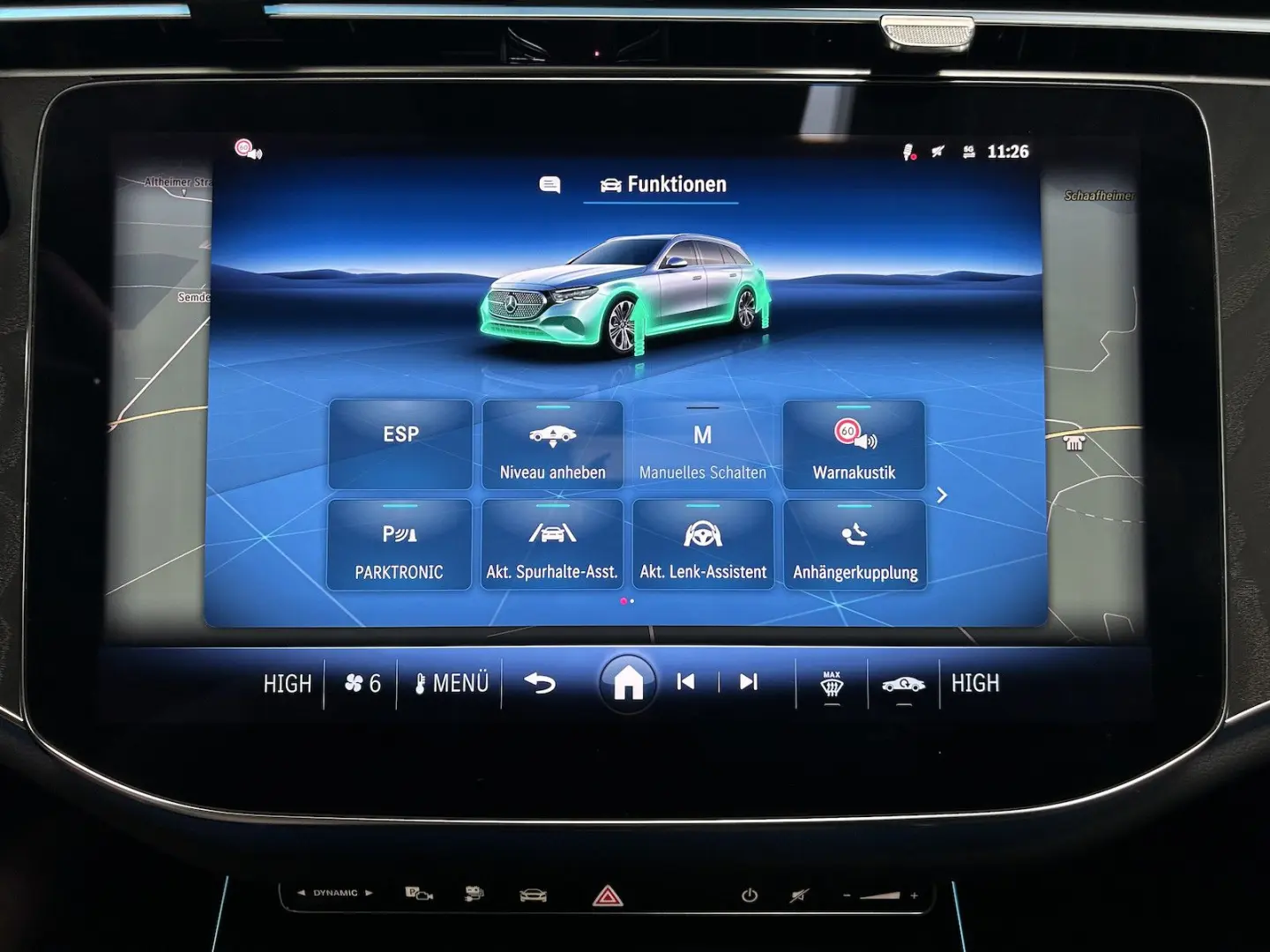 E 300 T e AMG AIRMATIC-DISTRONIC-AHK-PANORAMA SD