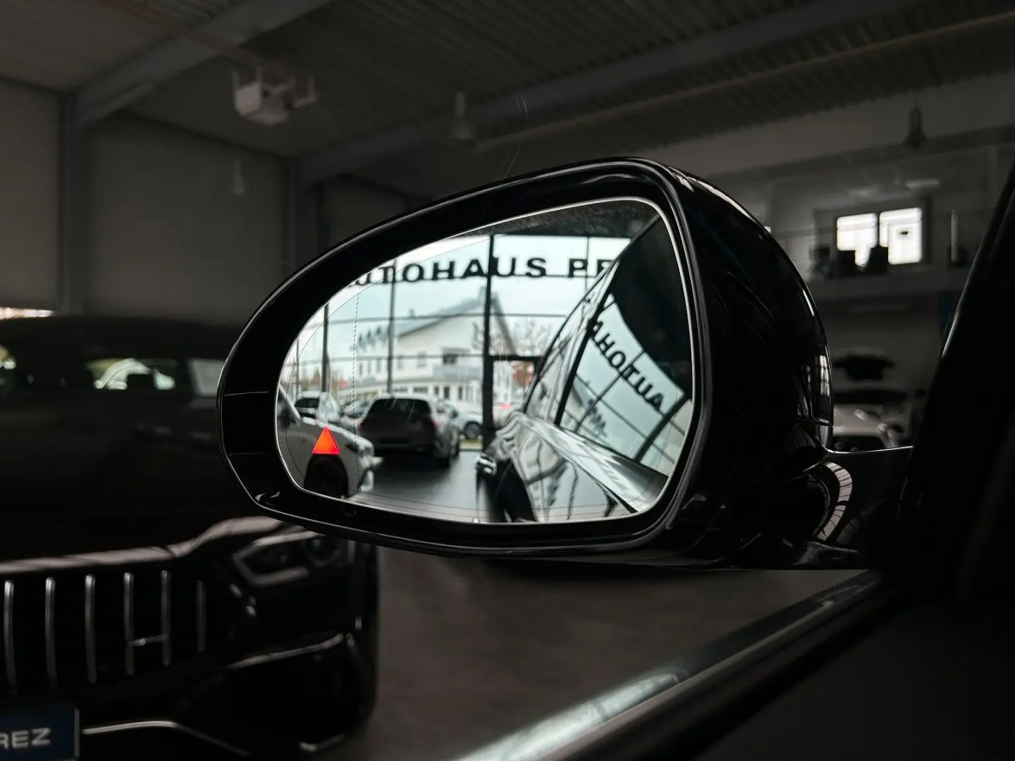 E 300 T e AMG AIRMATIC-DISTRONIC-AHK-PANORAMA SD