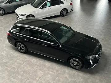 E 300 T e AMG AIRMATIC-DISTRONIC-AHK-PANORAMA SD