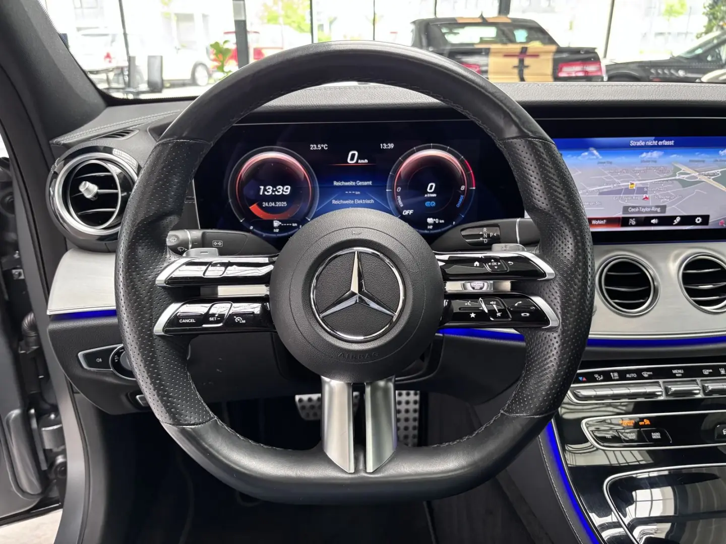 E 300 4M AMG MBUX+NAVI+LED+PANO+BURMEST+WIDE+1HD