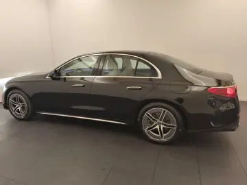 E 300 e 4M AMG Airmatic Massage Pano Superscreen