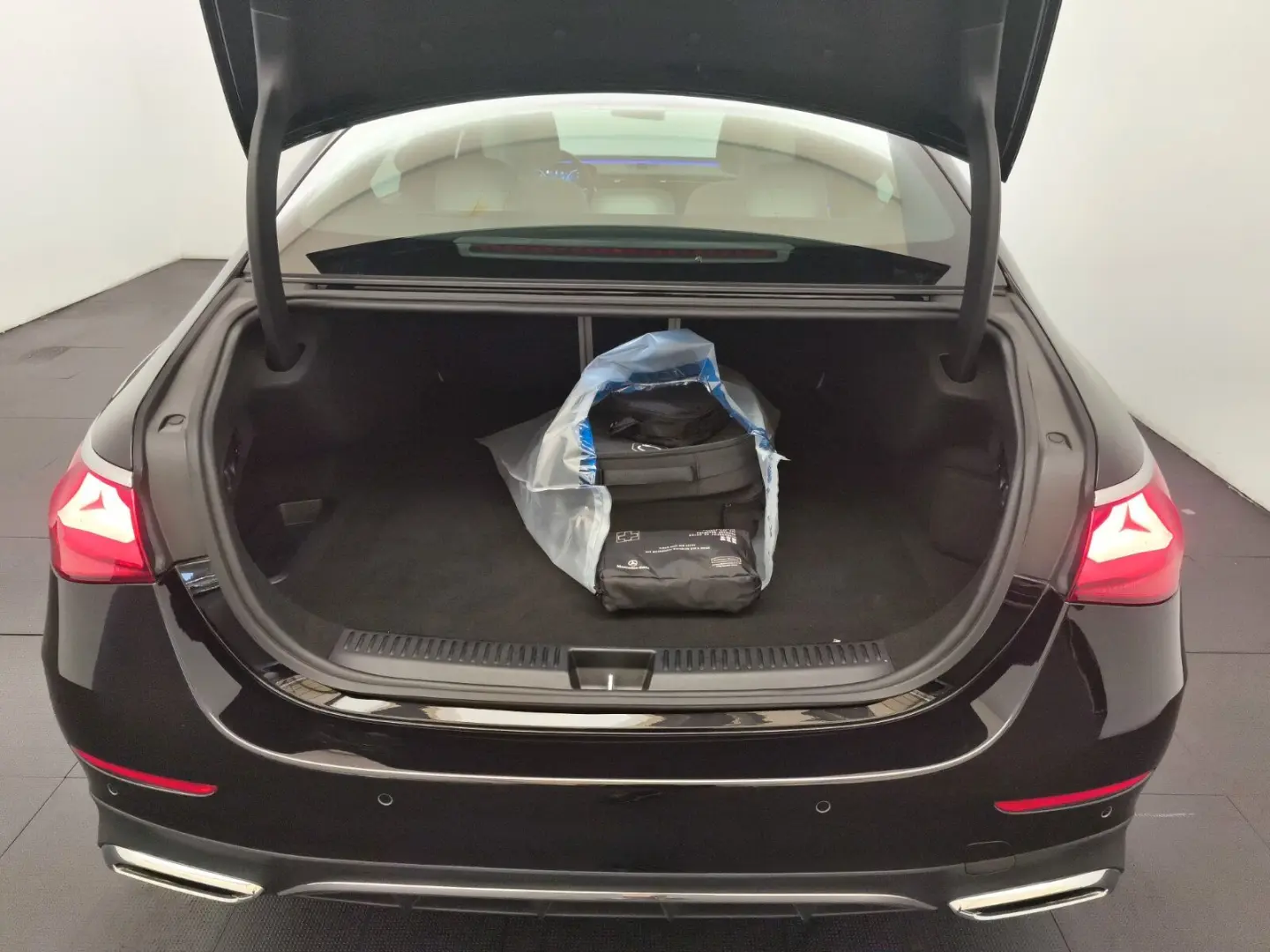 E 300 e 4M AMG Airmatic Massage Pano Superscreen