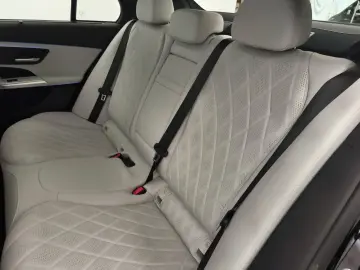 E 300 e 4M AMG Airmatic Massage Pano Superscreen