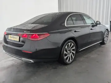 E 300 e Exclusive Premium 4Matic LEDER+PANO+NAVI