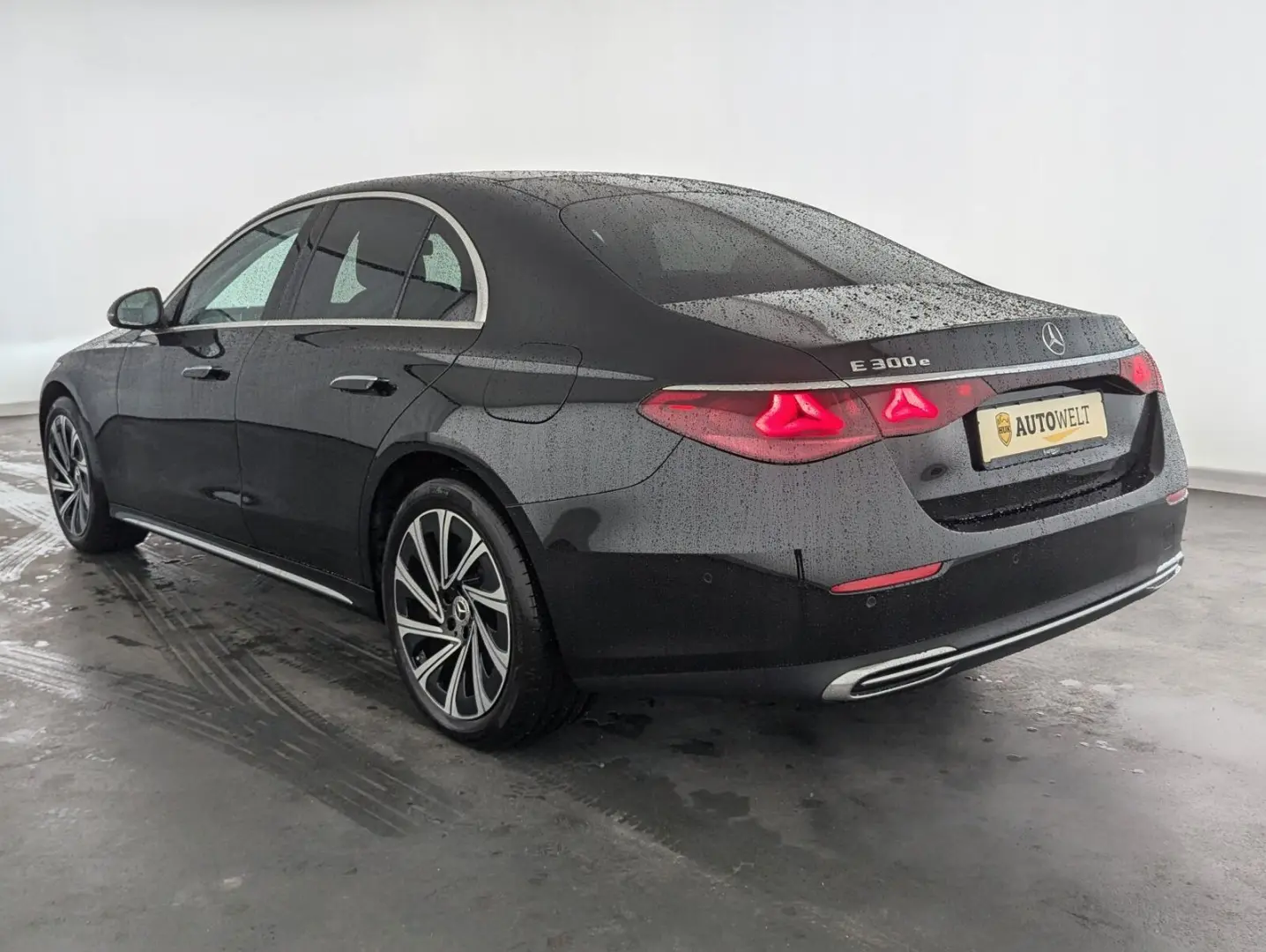 E 300 e Exclusive Premium 4Matic LEDER+PANO+NAVI