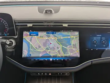 E 300 e Exclusive Premium 4Matic LEDER+PANO+NAVI