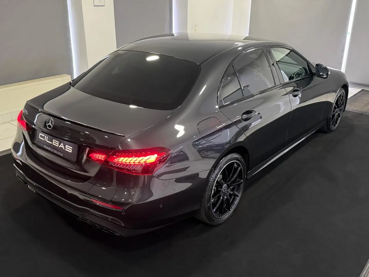 E 300 e AMG-Line Night-Edition*KAM*STHZ*WIDE*DAB