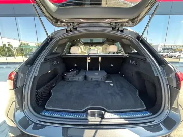 Mercedes-Benz GLC 300 e 4MATIC 2023