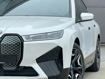 iX 50 xDrive Sport*Pano*Laser*22