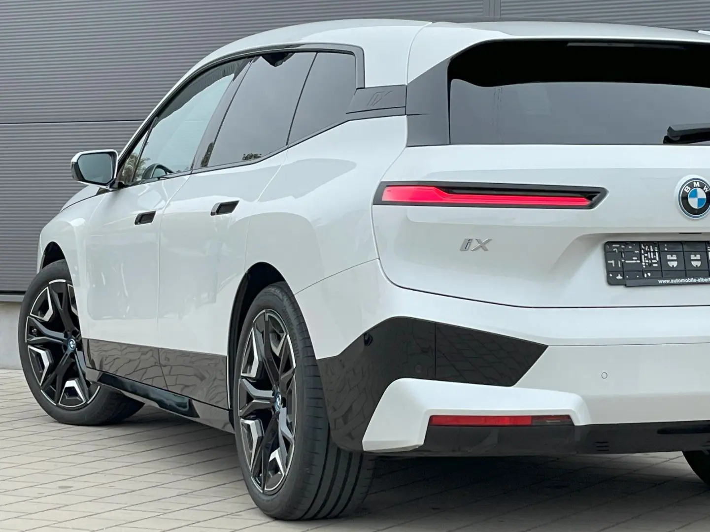 iX 50 xDrive Sport*Pano*Laser*22