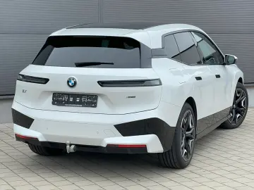 iX 50 xDrive Sport*Pano*Laser*22