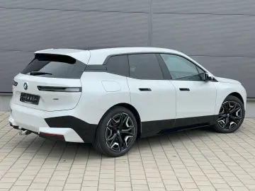 iX 50 xDrive Sport*Pano*Laser*22