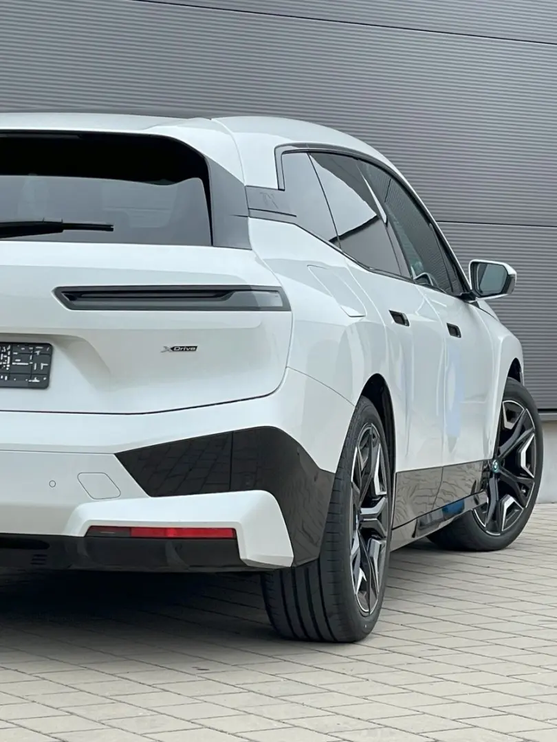 iX 50 xDrive Sport*Pano*Laser*22