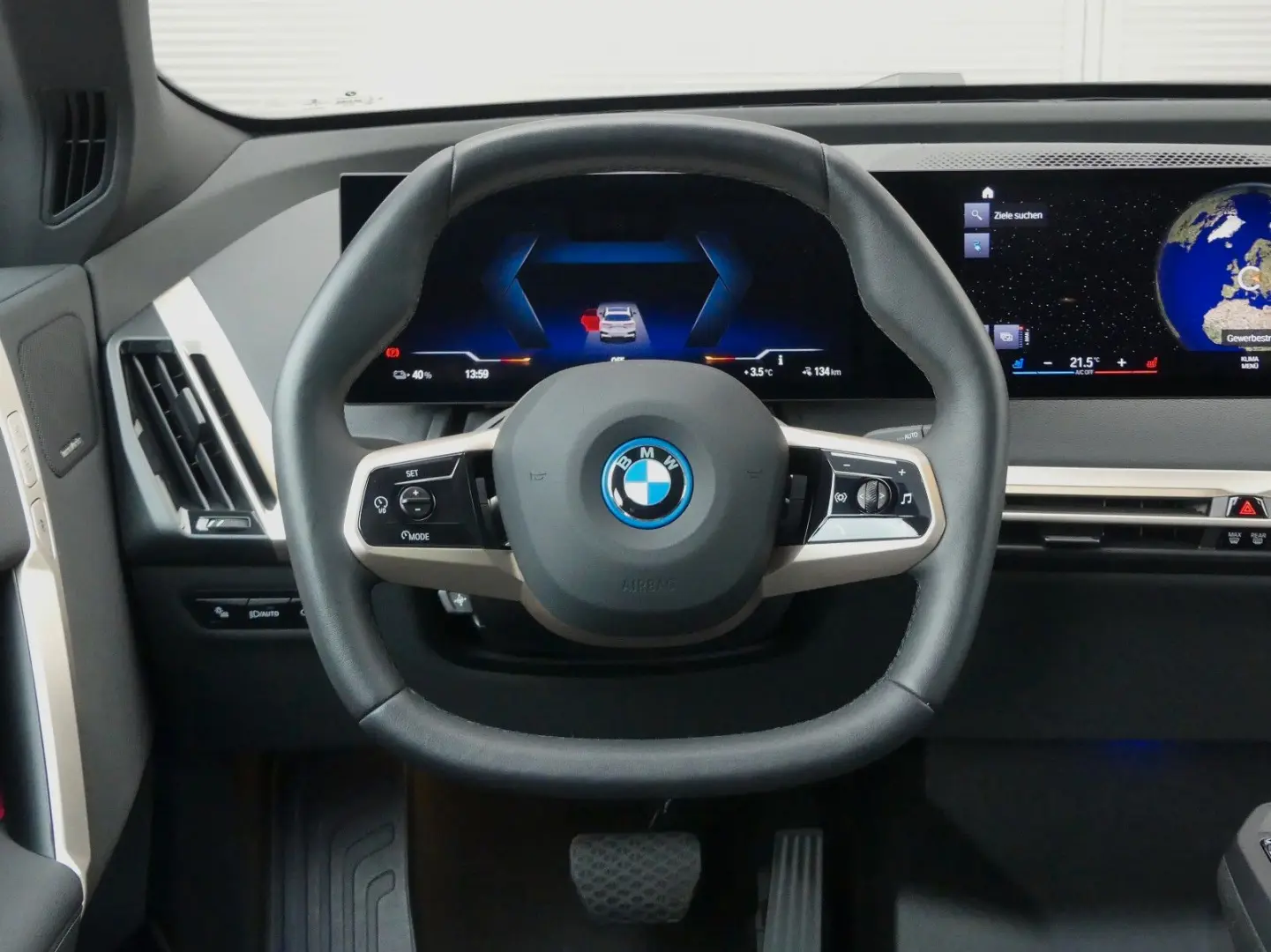 iX 50 xDrive Sport*Pano*Laser*22