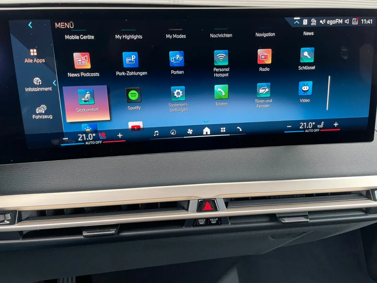 iX 50 xDrive Sport*Pano*Laser*22