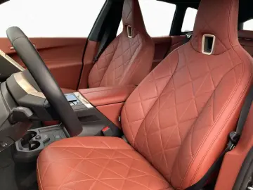 BMW iX M60