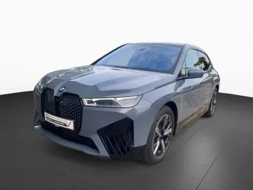 BMW iX xD50
