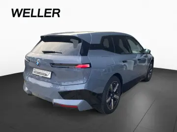 BMW iX xD50