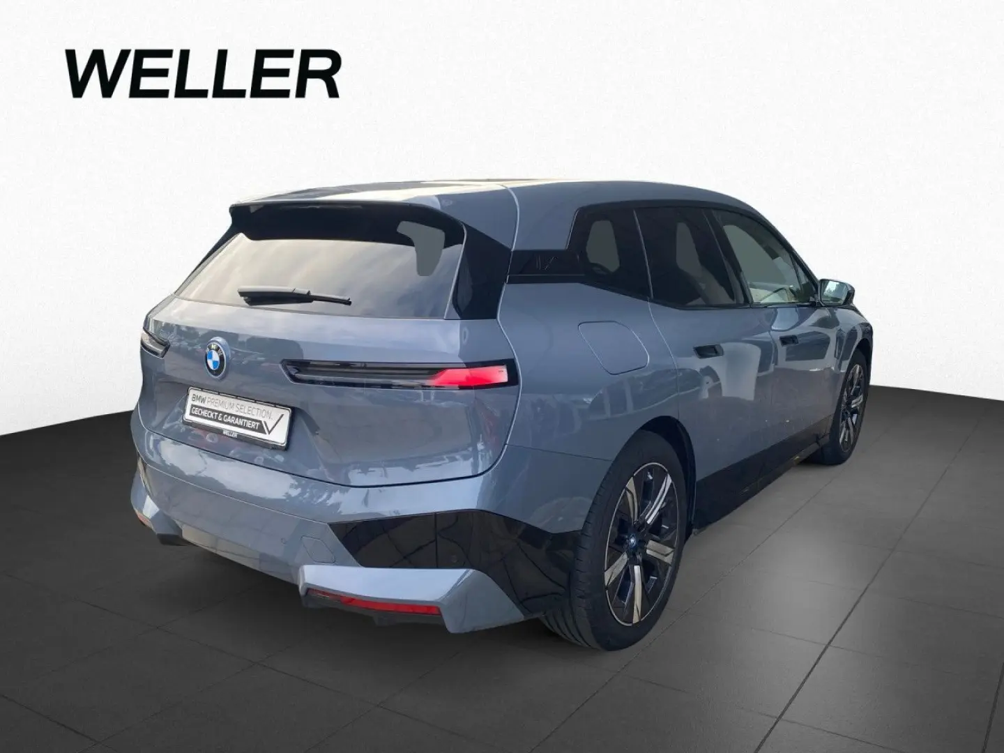 BMW iX xD50