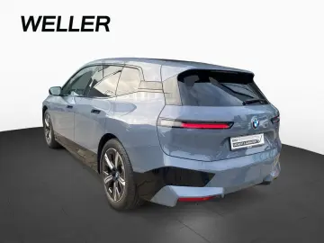 BMW iX xD50