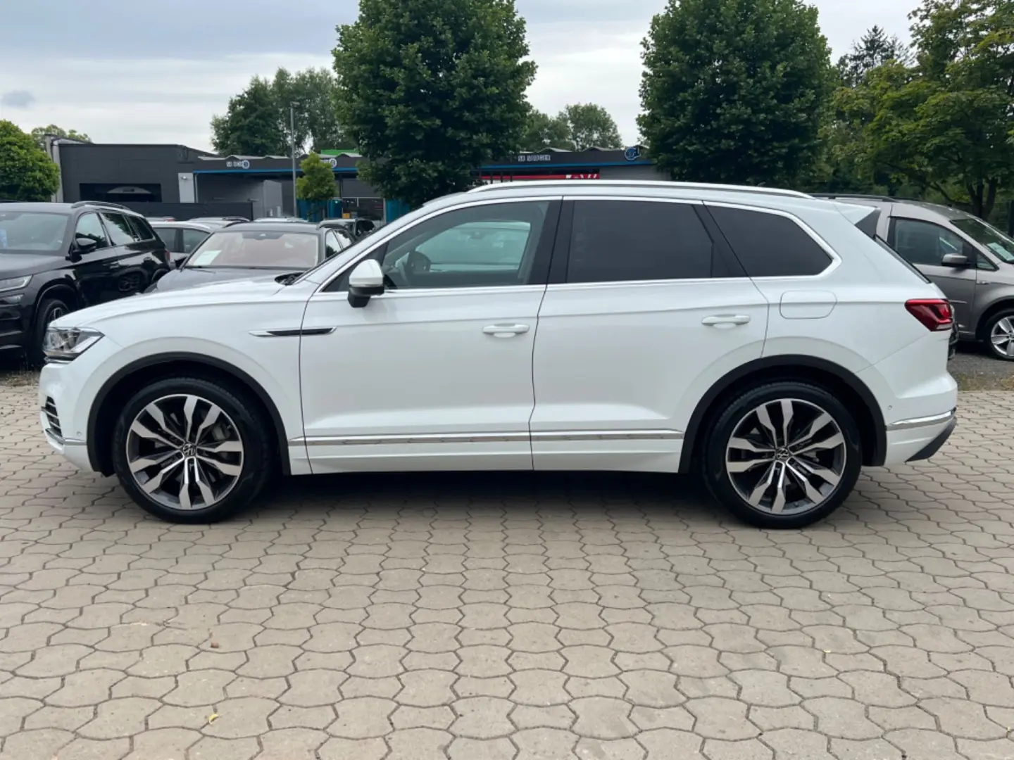 Touareg 4M eHybrid/LED/AHK/PANO/R-KAM/VIRTUAL/SH