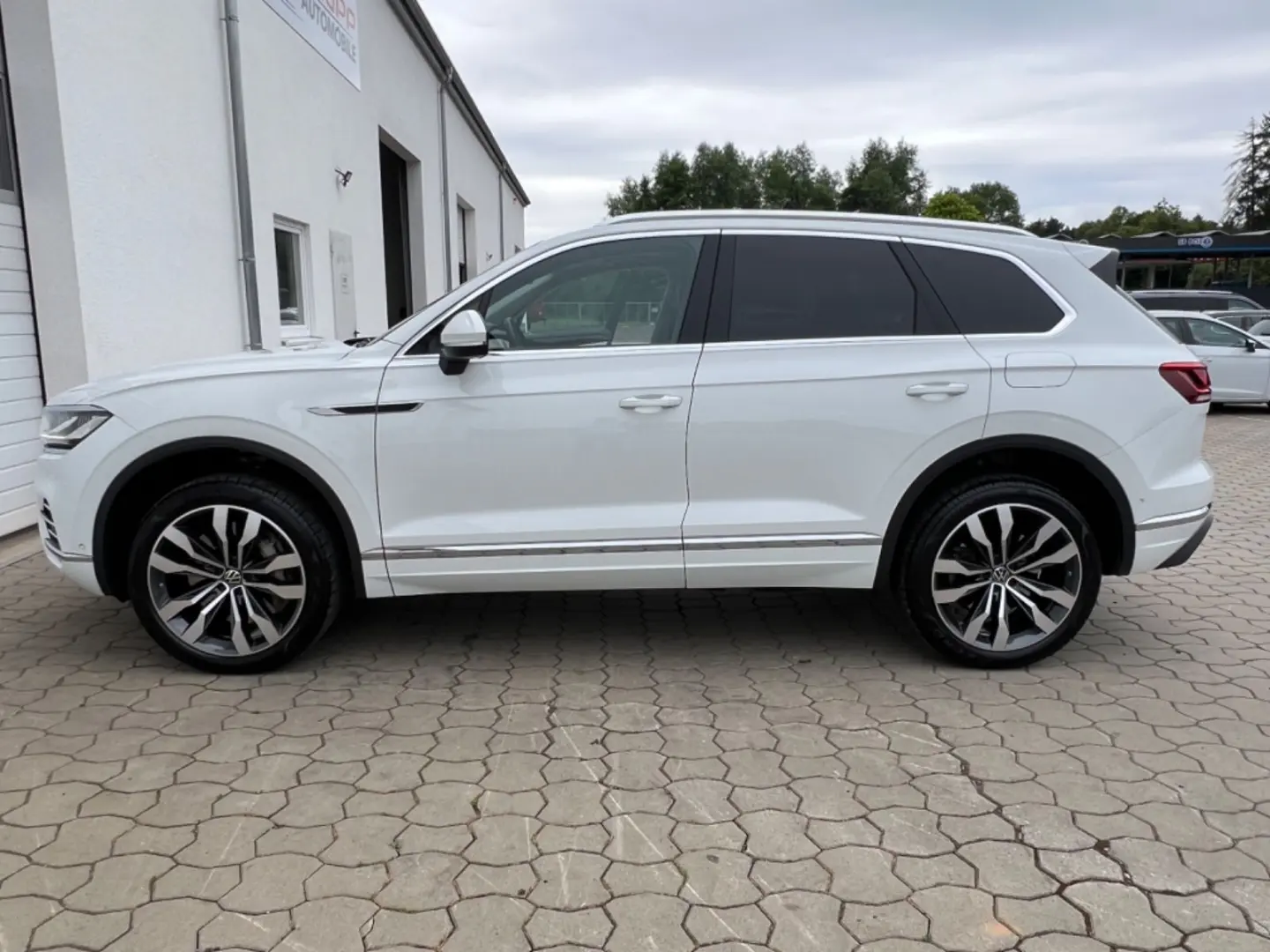 Touareg 4M eHybrid/LED/AHK/PANO/R-KAM/VIRTUAL/SH