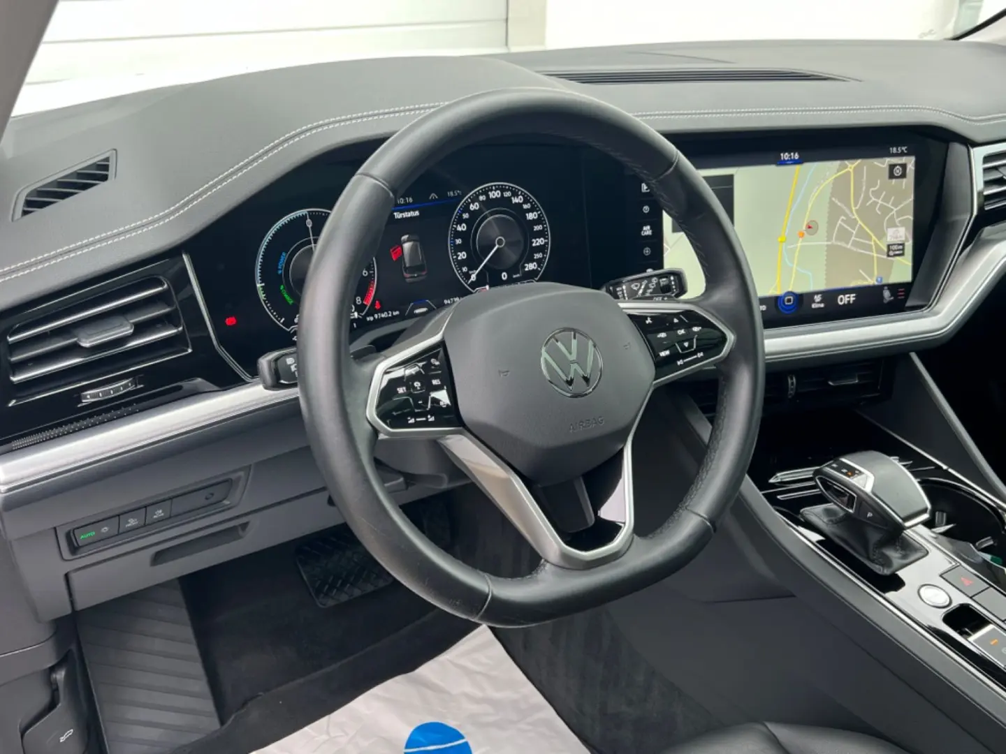 Touareg 4M eHybrid/LED/AHK/PANO/R-KAM/VIRTUAL/SH