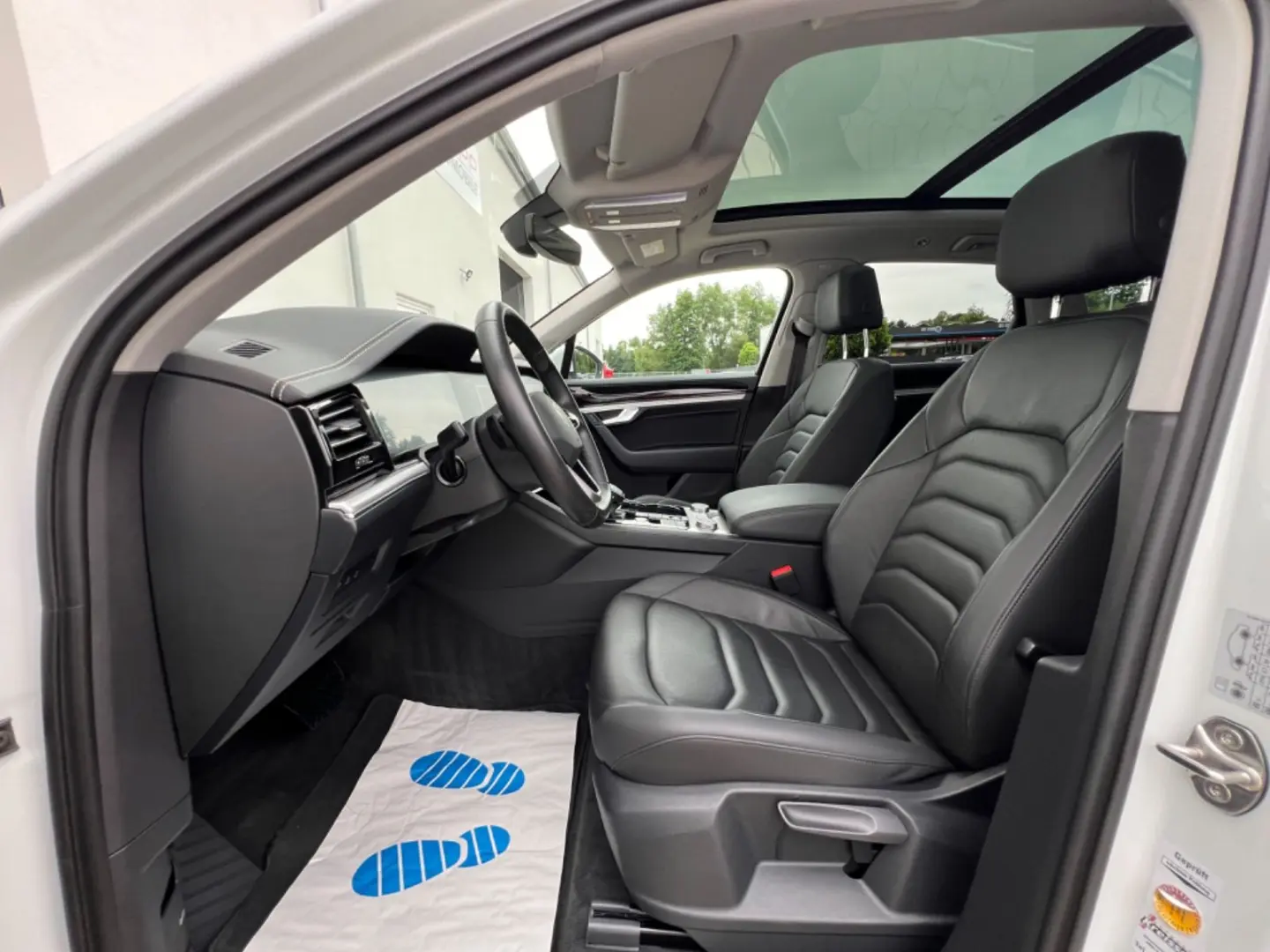 Touareg 4M eHybrid/LED/AHK/PANO/R-KAM/VIRTUAL/SH