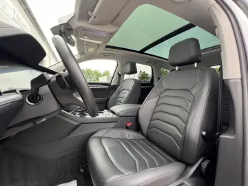 Touareg 4M eHybrid/LED/AHK/PANO/R-KAM/VIRTUAL/SH