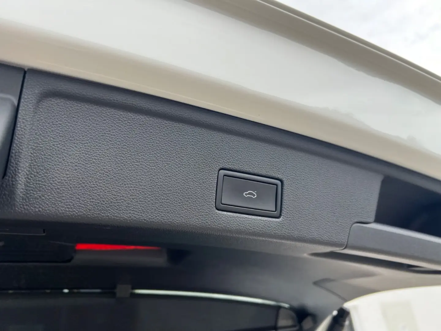 Touareg 4M eHybrid/LED/AHK/PANO/R-KAM/VIRTUAL/SH