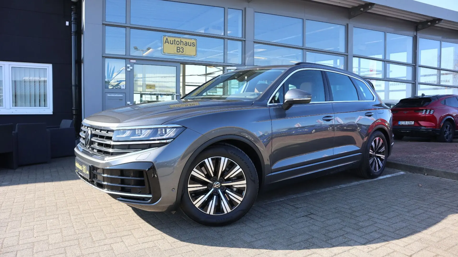 Touareg 3.0 TSI 4M-VIRTUAL-PANO-LUFT-CAM-ACC-AHK