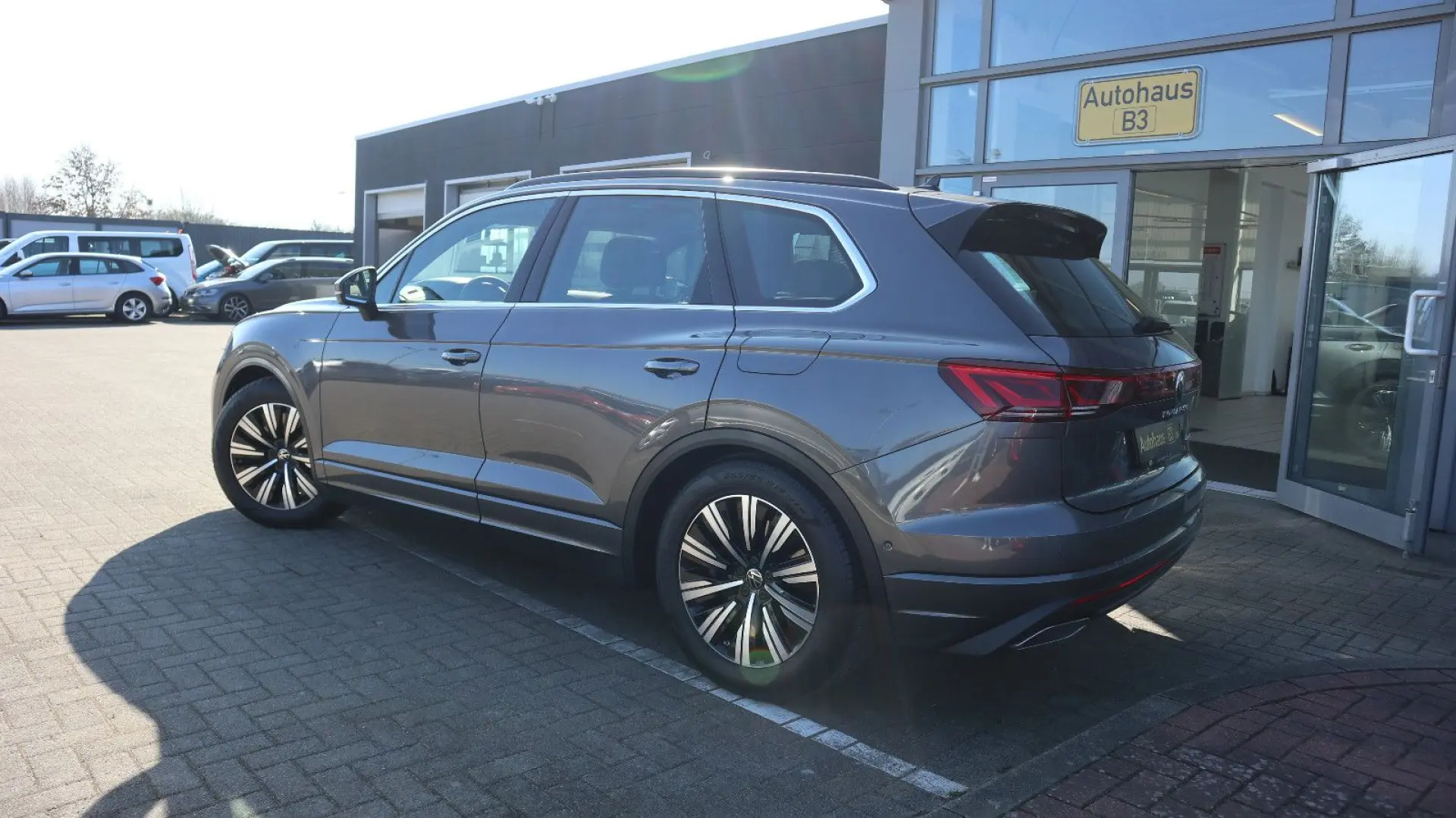 Touareg 3.0 TSI 4M-VIRTUAL-PANO-LUFT-CAM-ACC-AHK