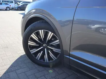 Touareg 3.0 TSI 4M-VIRTUAL-PANO-LUFT-CAM-ACC-AHK
