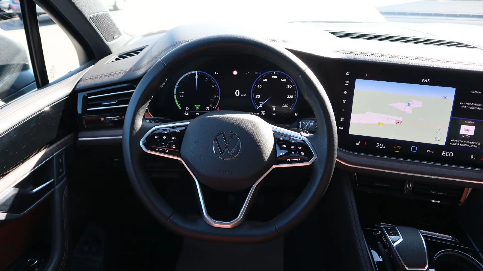Touareg 3.0 TSI 4M-VIRTUAL-PANO-LUFT-CAM-ACC-AHK