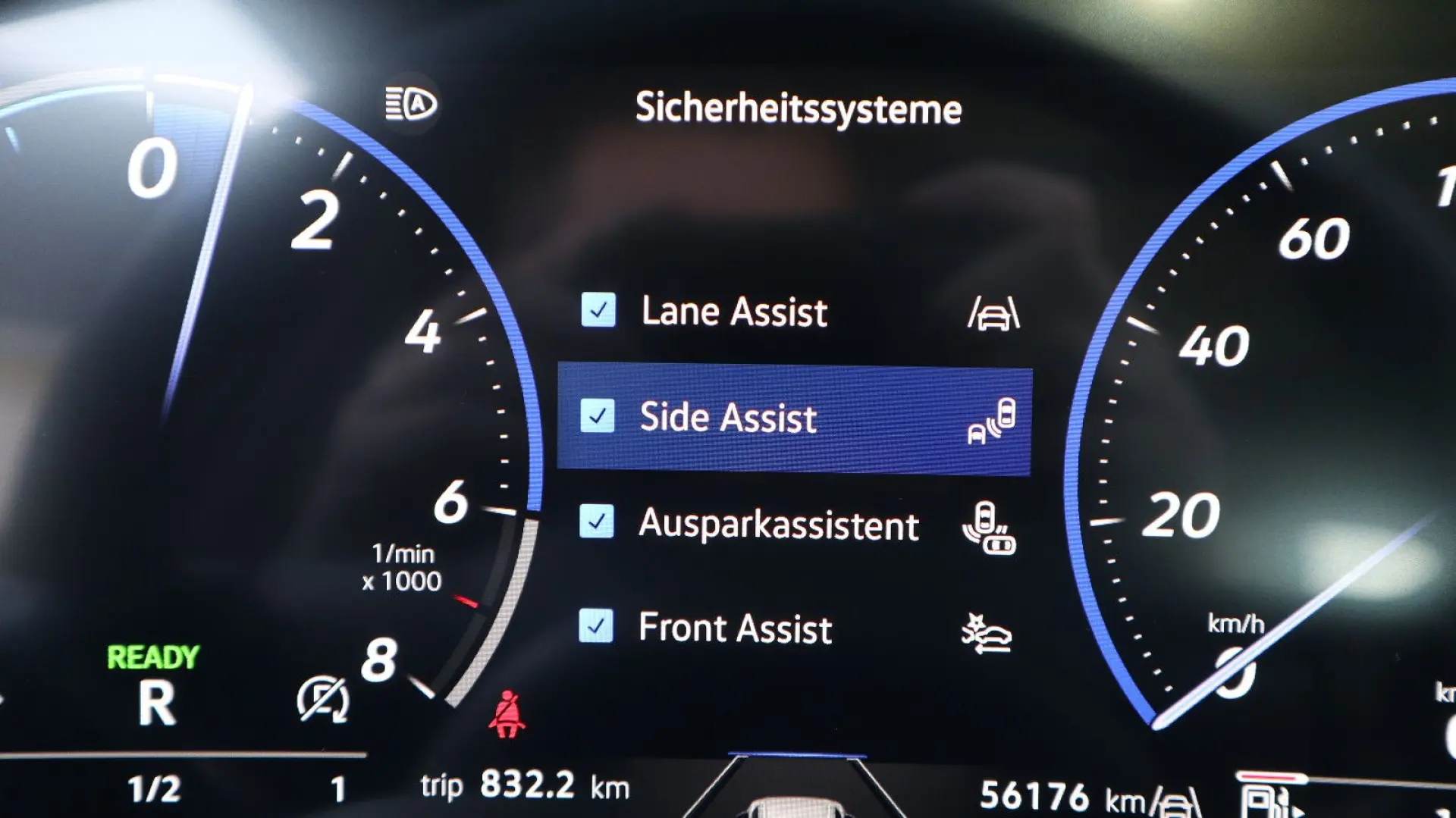 Touareg 3.0 TSI 4M-VIRTUAL-PANO-LUFT-CAM-ACC-AHK