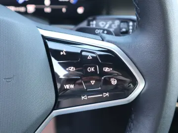 Touareg 3.0 TSI 4M-VIRTUAL-PANO-LUFT-CAM-ACC-AHK