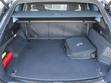 Touareg 3.0 TSI 4M-VIRTUAL-PANO-LUFT-CAM-ACC-AHK