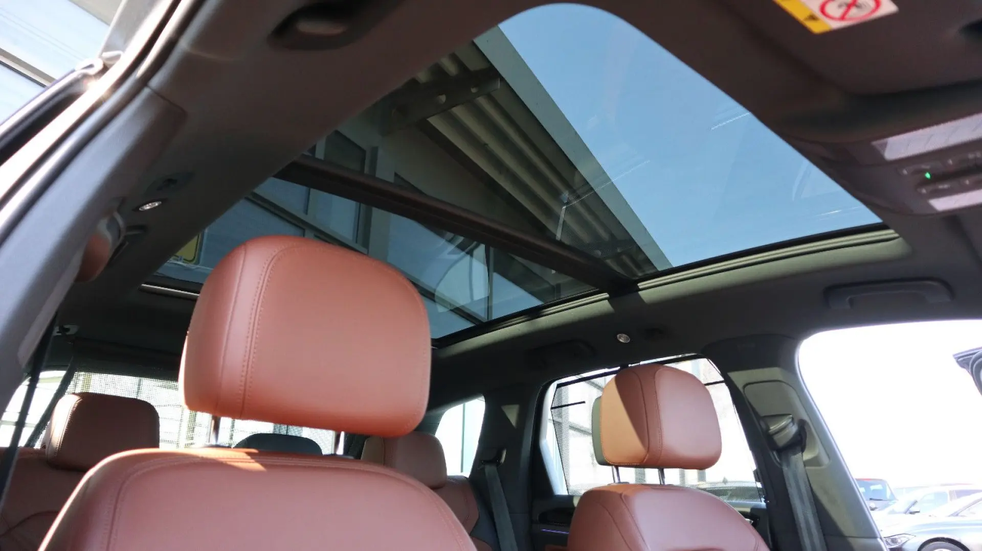 Touareg 3.0 TSI 4M-VIRTUAL-PANO-LUFT-CAM-ACC-AHK