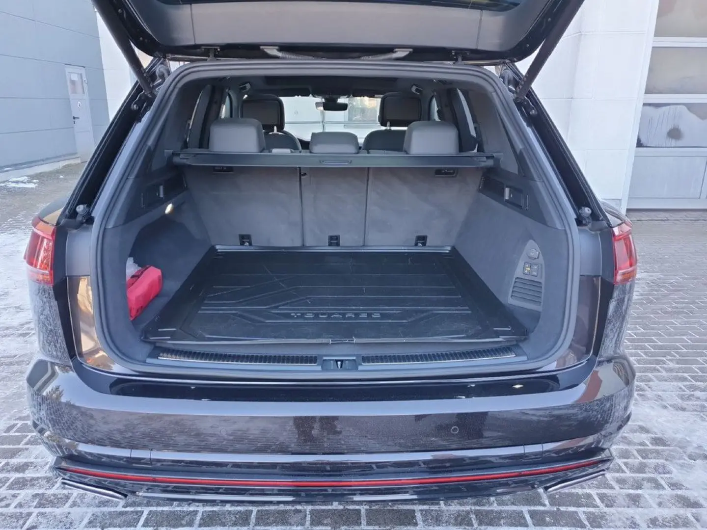 Touareg R 462PS 3.0 V6 21Zoll Nachtsicht Massage