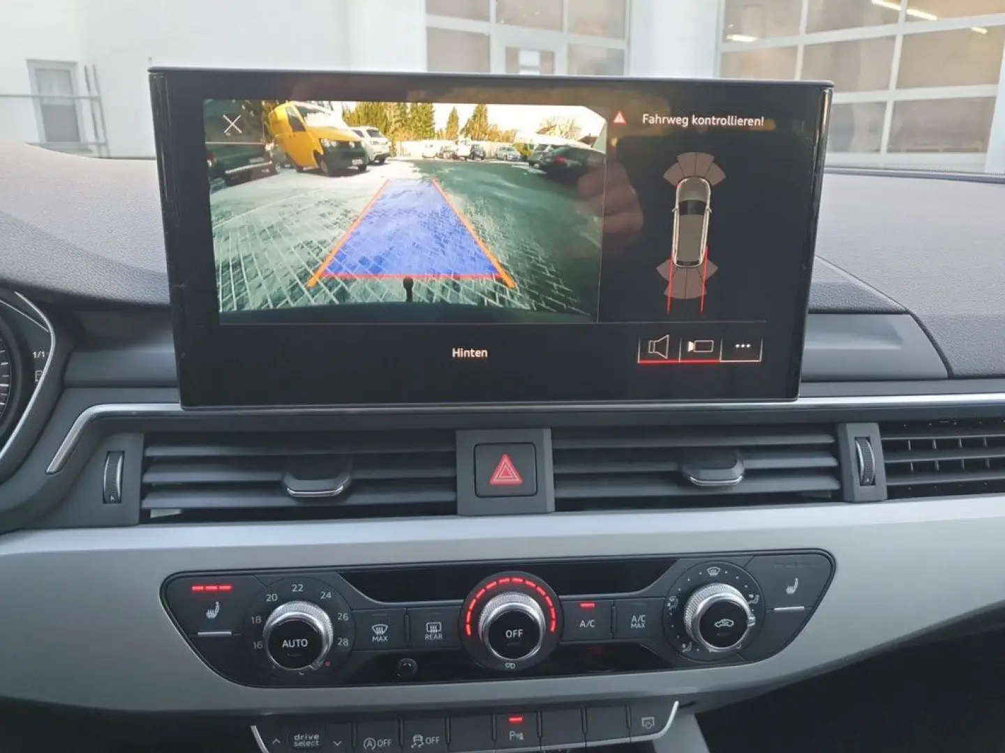 Touareg R 462PS 3.0 V6 21Zoll Nachtsicht Massage