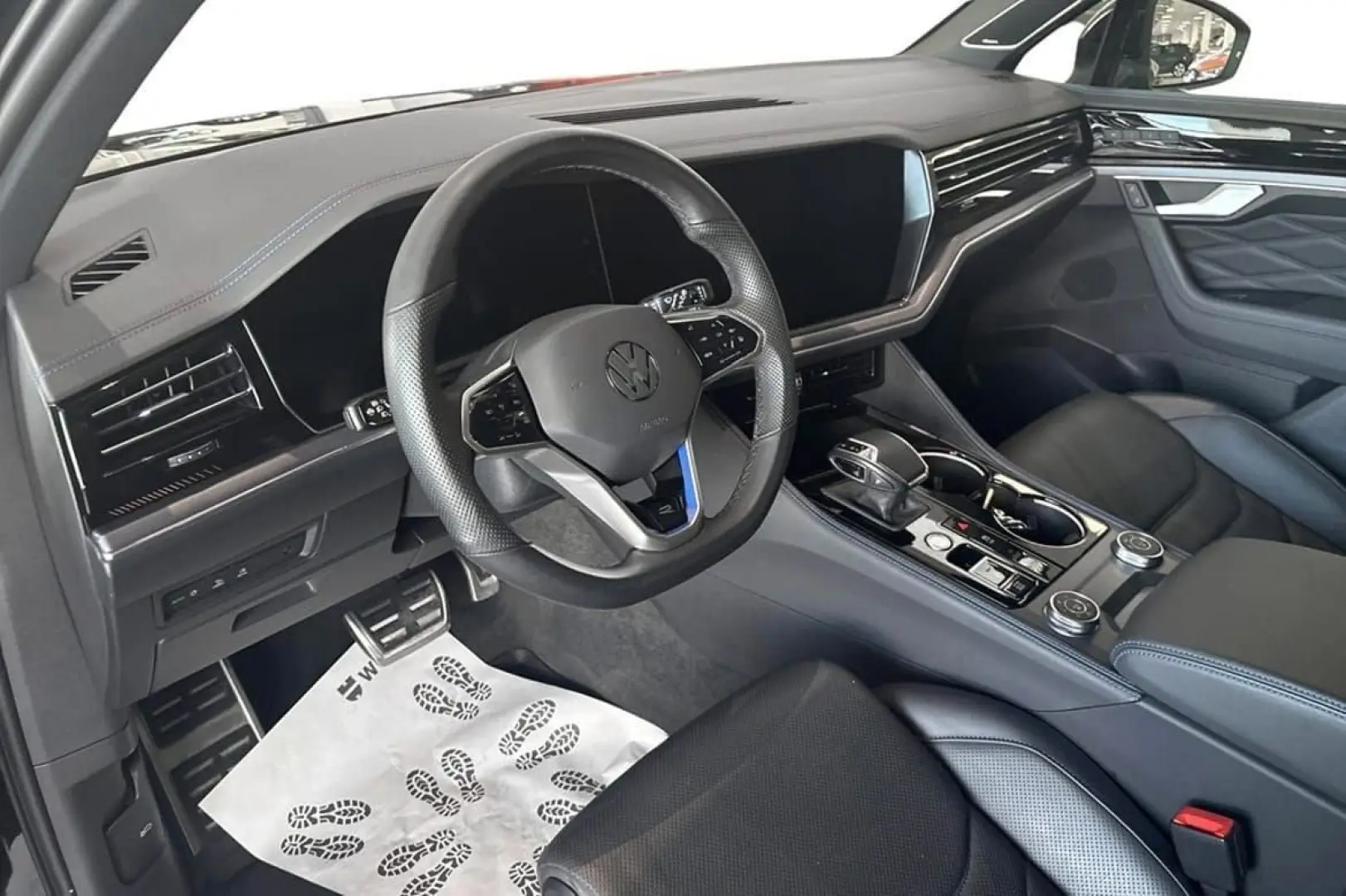 Touareg R 3.0 TSI V6 eHybrid 4Motion 462hp *VAT*