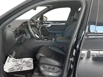 Touareg R 3.0 TSI V6 eHybrid 4Motion 462hp *VAT*