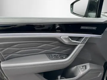 Touareg R 3.0 TSI V6 eHybrid 4Motion 462hp *VAT*